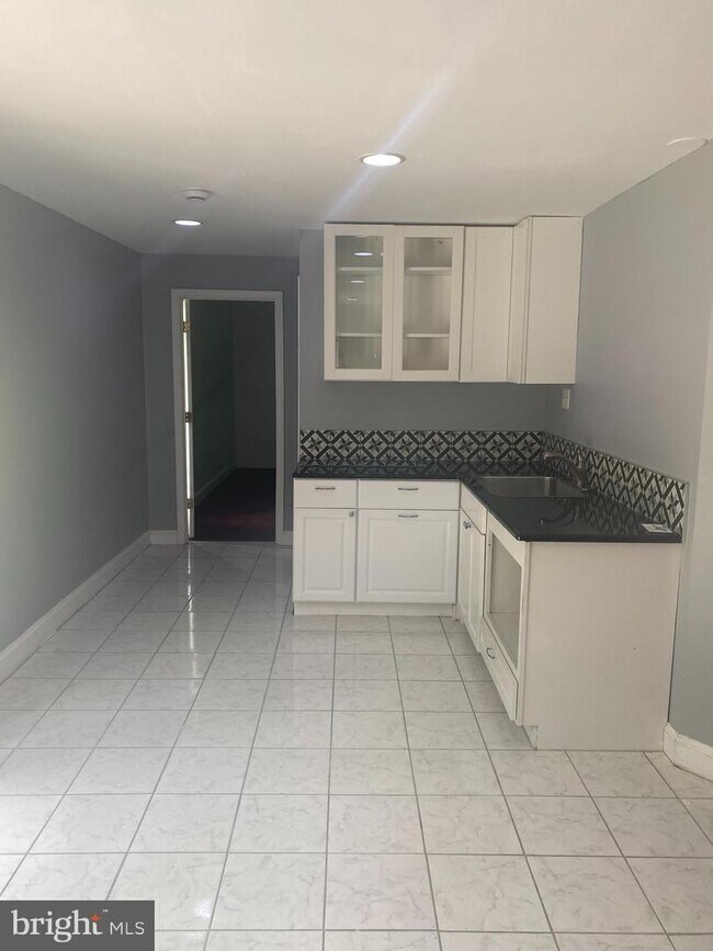 Building Photo - 12971 Queen Chapel Rd