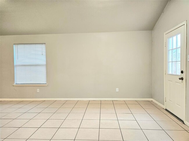 Building Photo - 6010 Fergis Dr