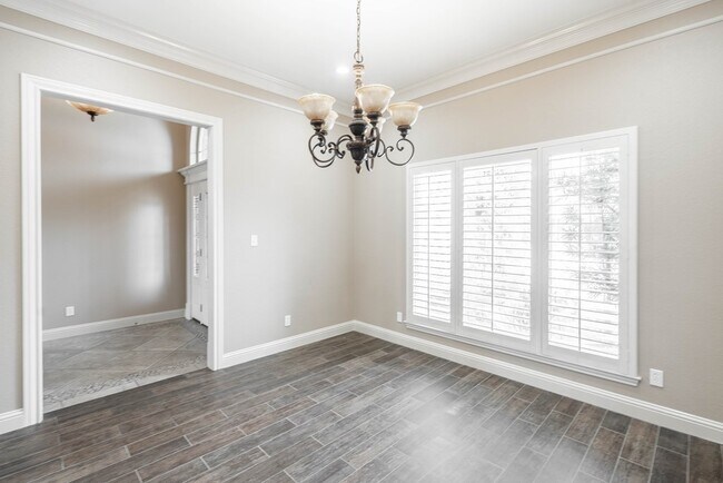 Building Photo - 3 Chambord Dr