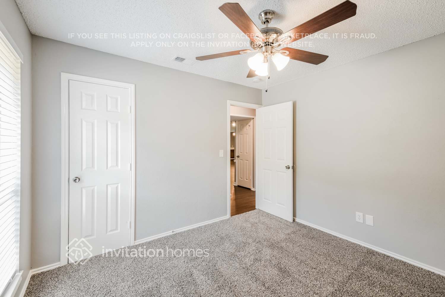 Building Photo - 5221 Hollow Bend Ln