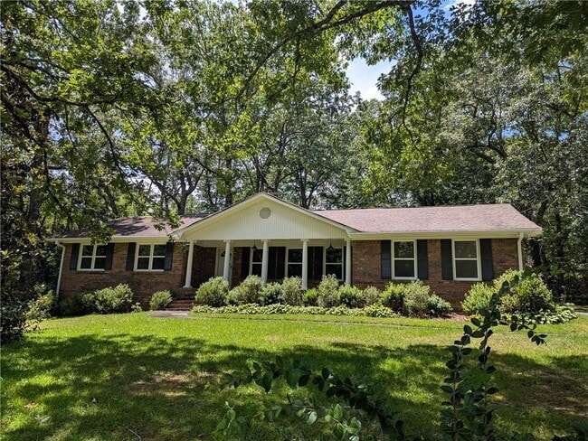 Primary Photo - 4344 Old Suwanee Rd