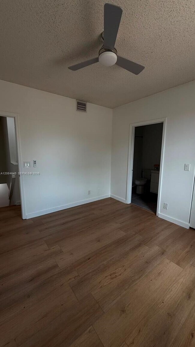 Building Photo - 1531 Barcelona Way