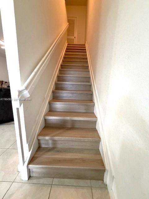 Building Photo - 470 NE 12th St