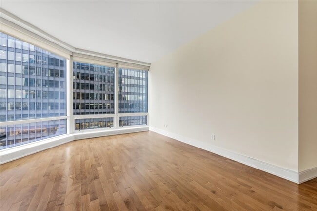 Building Photo - 401 N Wabash Ave
