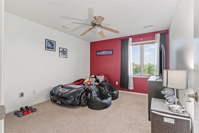 Building Photo - 1077 Prairie Grass Ln