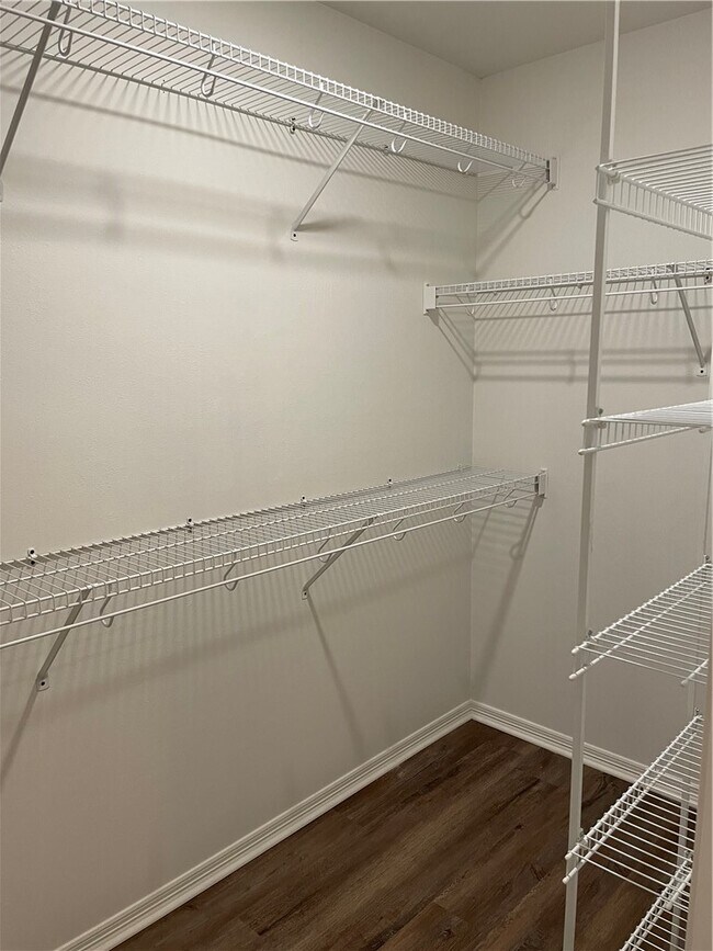 Building Photo - 3704 SW Moline Ave