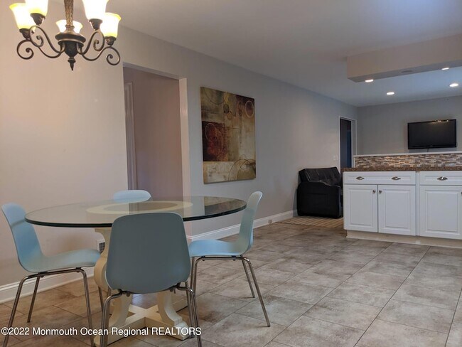 Building Photo - 1304 Franklin Ave