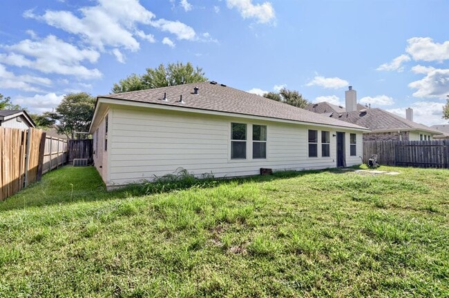Building Photo - 13620 Glen Mark Dr