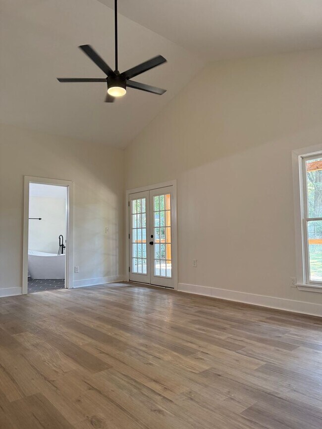 Building Photo - Beautifully Renovated Home in Prime Smyrna...