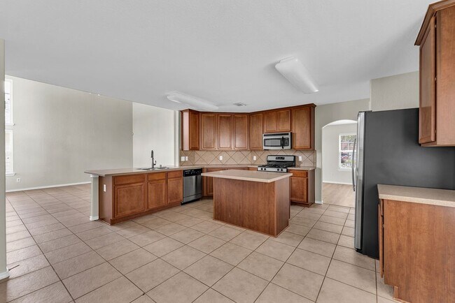 Building Photo - 16526 Whitaker Creek Dr