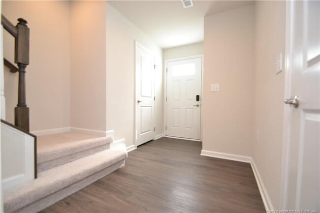 Building Photo - 1006 Romeria Dr