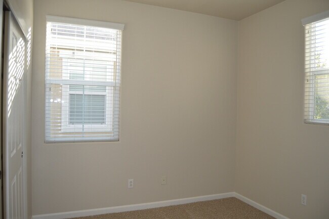 Building Photo - 2201 Imray Way