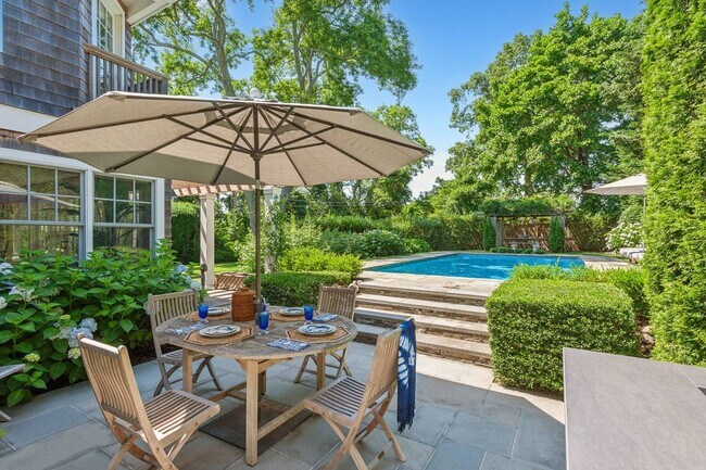 Building Photo - 35 Harris Ln