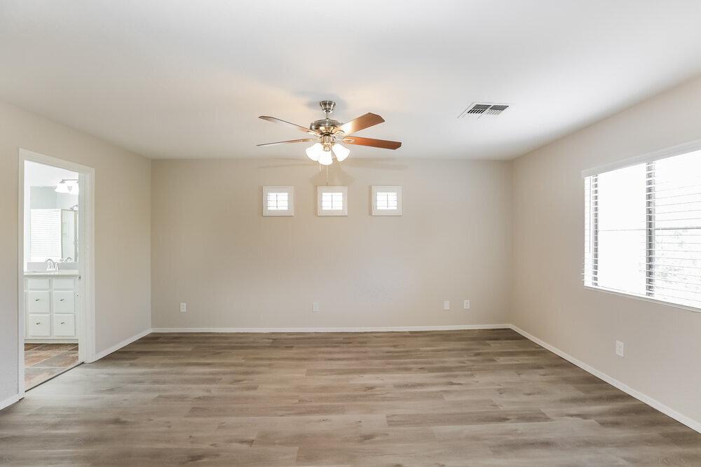 Building Photo - 1304 E Dunbar Dr