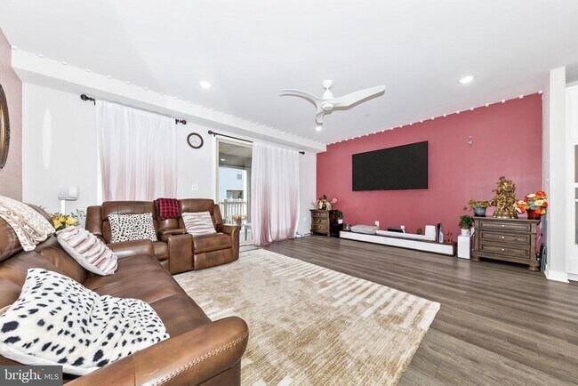 Building Photo - 6110 Stonecat Ct