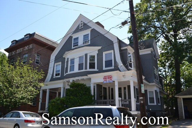 Building Photo - 67 Medway St