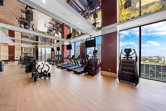 Building Photo - 11 NE 6th St