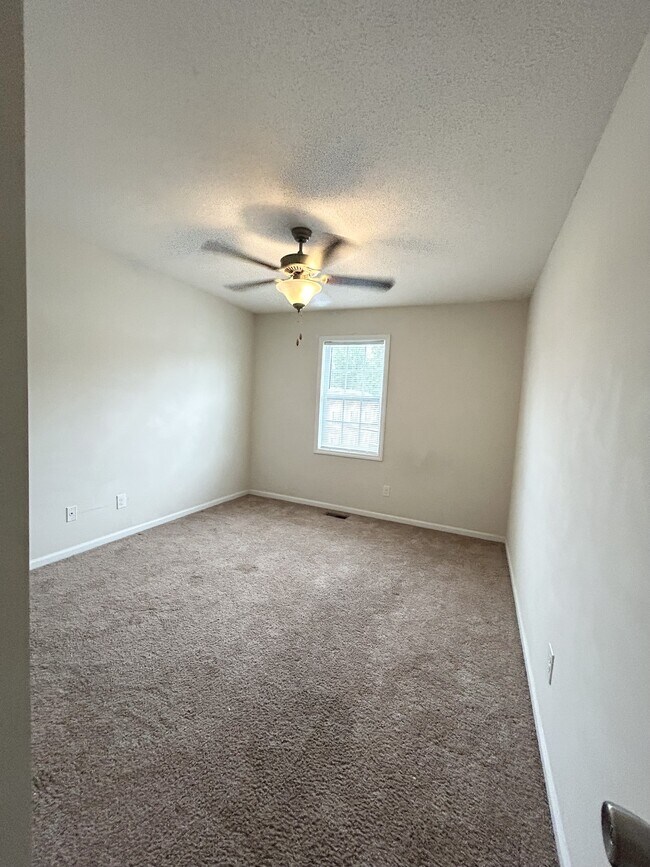 Building Photo - 1222-12W3 Cross Creek Cir