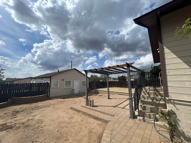 Building Photo - 12408 Bryant St