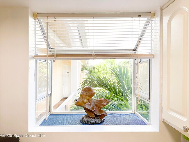 Building Photo - 1900 Brittany Dr