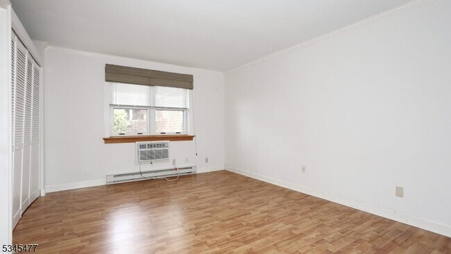 Building Photo - 100 Pierson Miller Dr