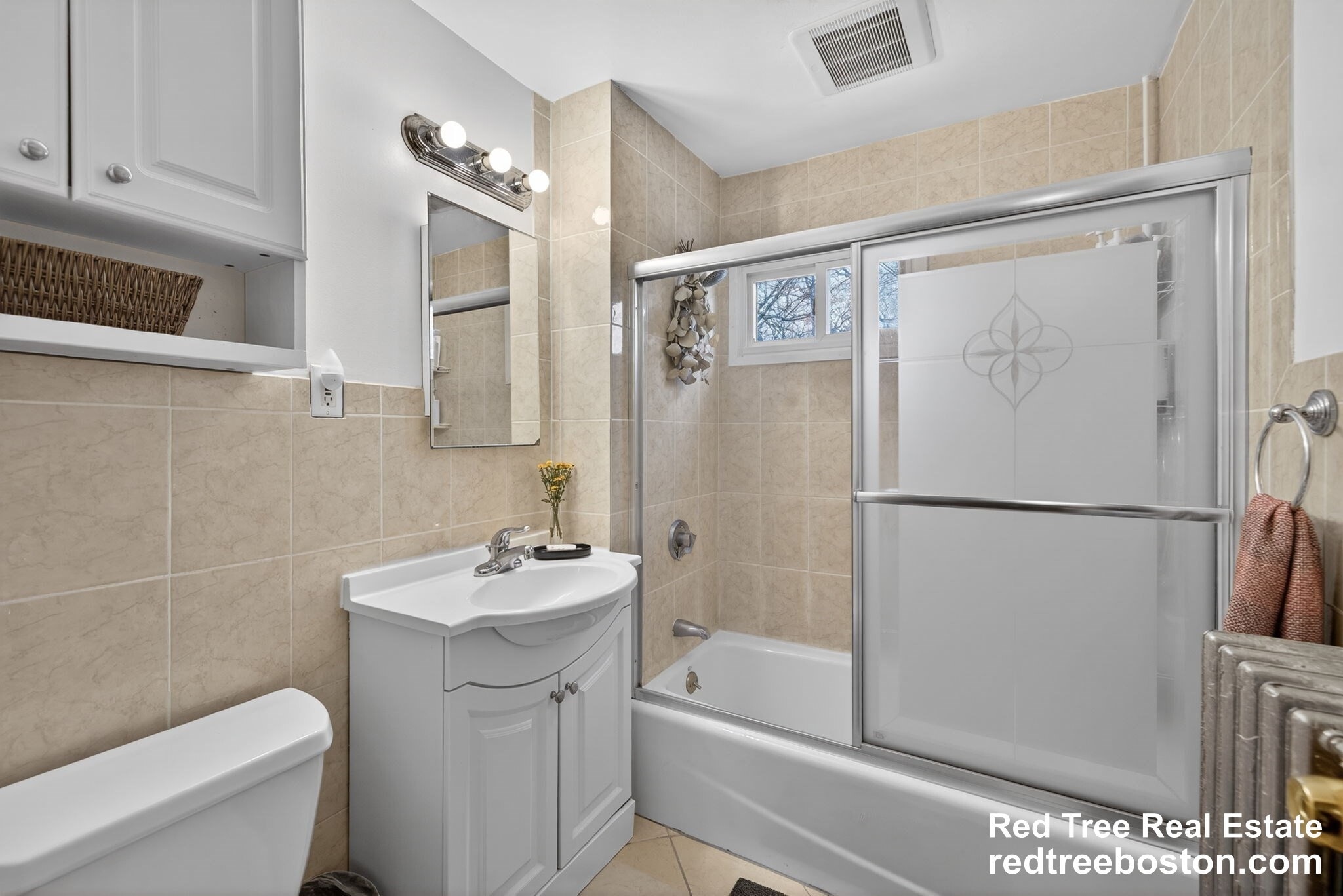 Building Photo - 27 S Crescent Circuit