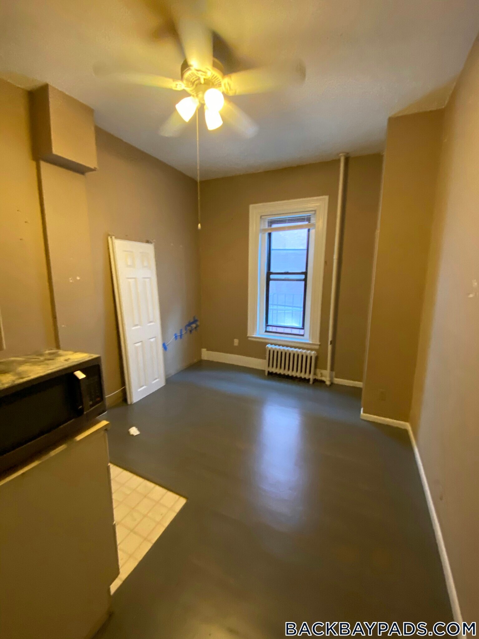 Building Photo - 270 Newbury St