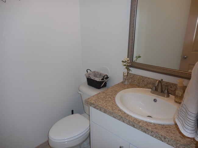 Building Photo - 12880 Haxby St