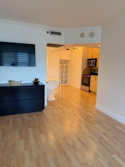 Building Photo - 100 Lincoln Rd