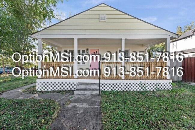 Building Photo - 1/2 Month Free!! Newly Remodeled 3-Bedroom...