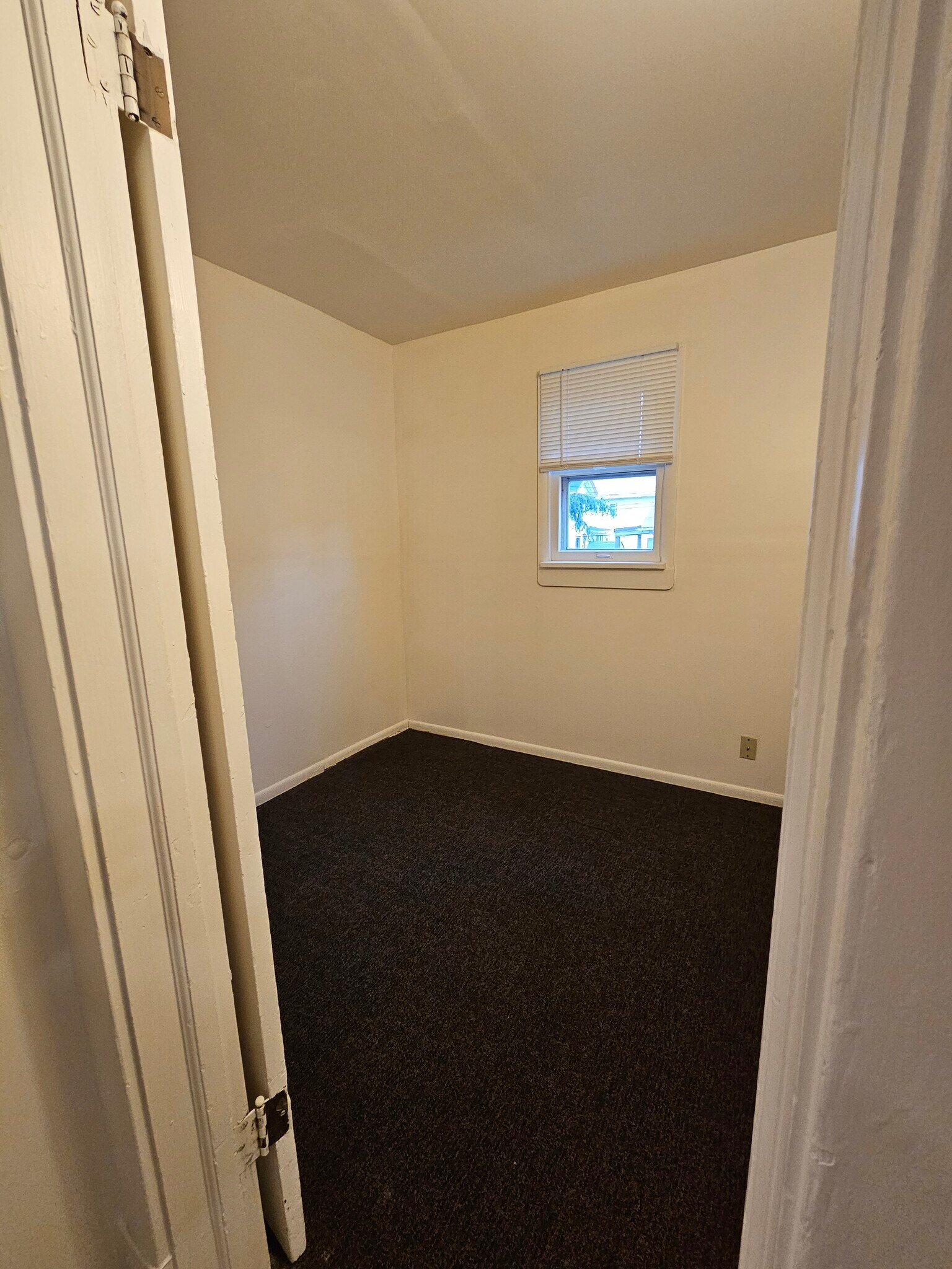 Office - 110 12th St N