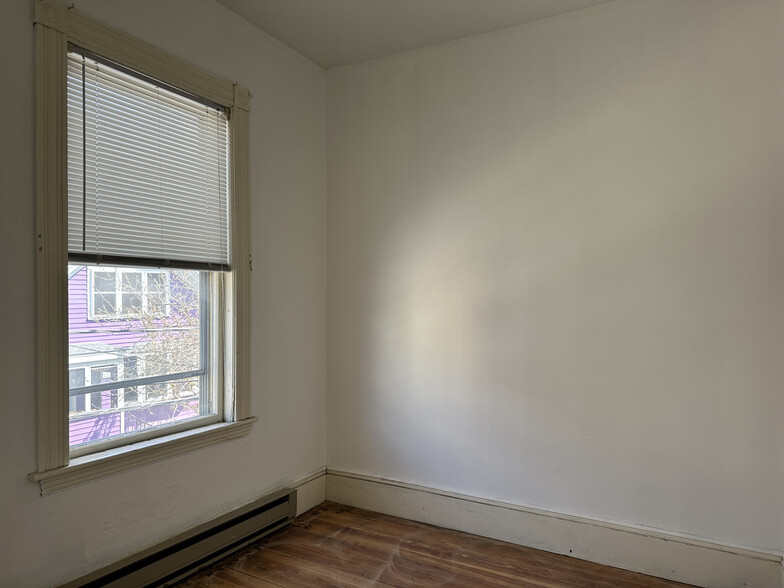 Building Photo - 38 Jefferson St