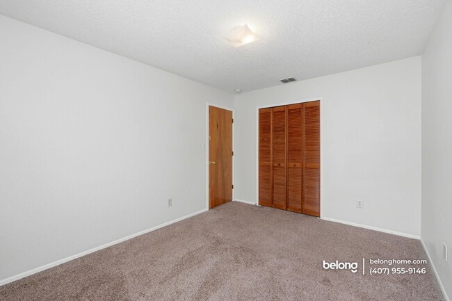 Building Photo - 2542 Davenport Cir