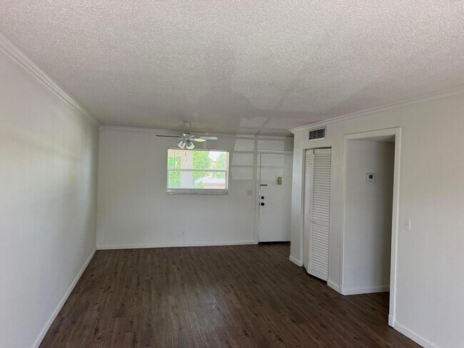 Building Photo - 500 Bonnie Blvd