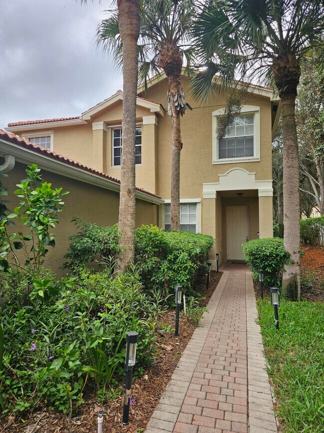 Building Photo - 7533 Topiary Ave