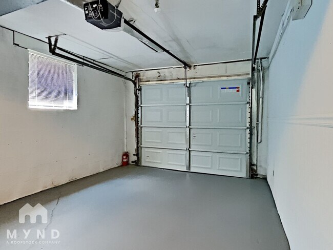 Building Photo - 2269 Belmore Ln