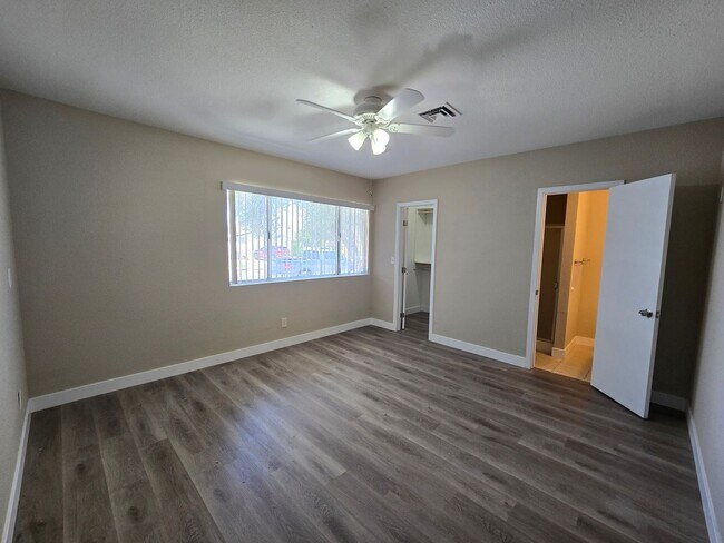 Building Photo - A Fabulous 4 Bedroom Single Story Home in East Las Vegas