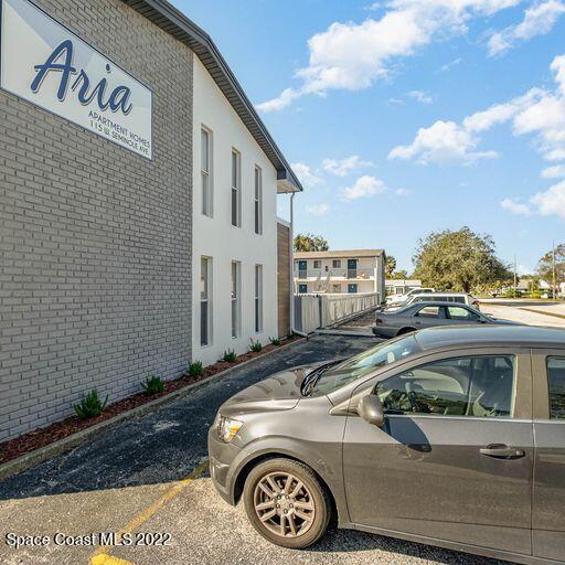 Building Photo - 115 Seminole Ave W