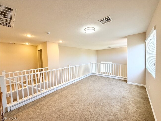 Building Photo - 10360 Blue Ginger Dr