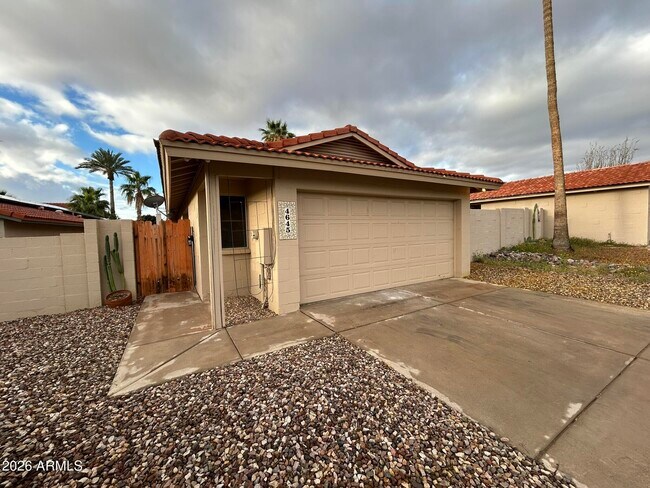 Building Photo - 4645 E Piedmont Rd