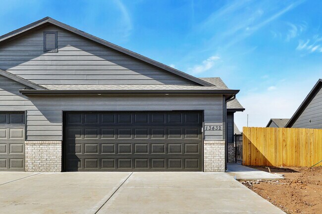 Primary Photo - 13432 Haskell Ct