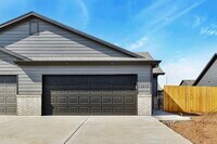 Building Photo - 13432 Haskell Ct