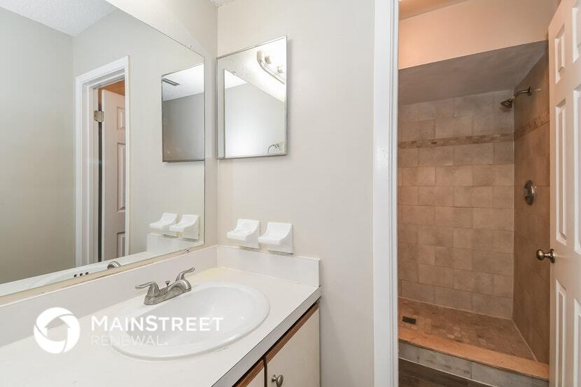 Building Photo - 10838 Naples Ct S