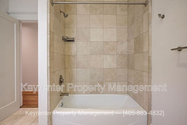 Building Photo - 812 NW 7th St