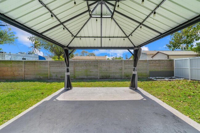 Building Photo - 2130 Wiley Ct