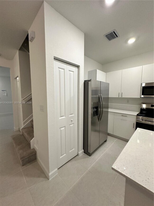 Building Photo - 2889 25rd