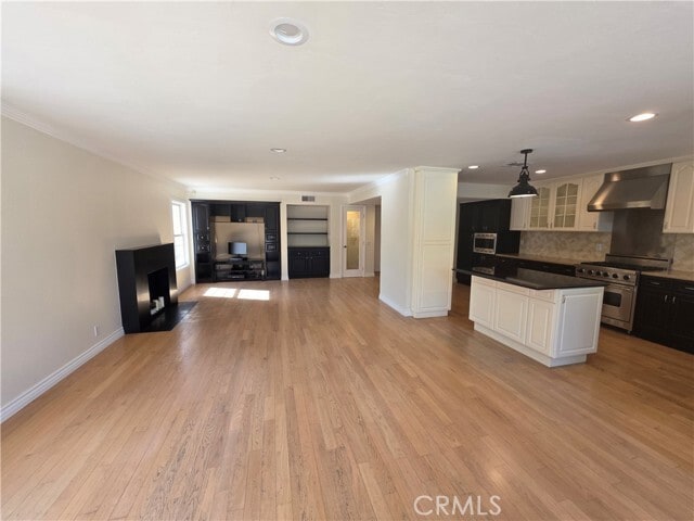 Building Photo - 12304 Louise Ave