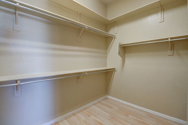 Building Photo - Granville Home for Rent!