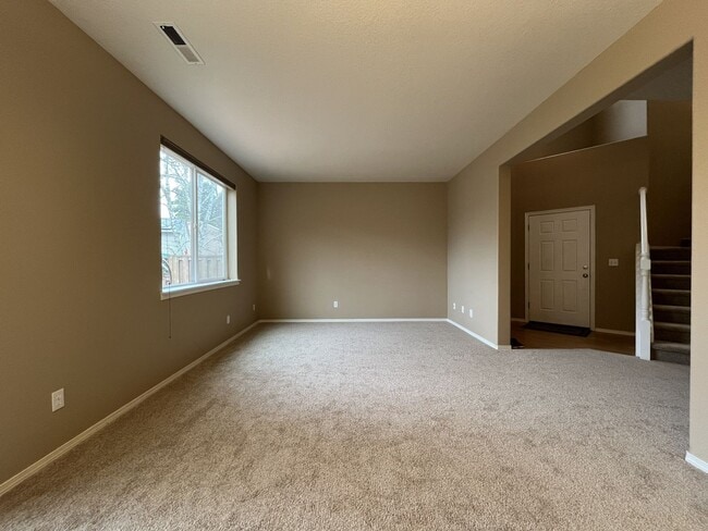 Building Photo - Inviting Two-Story 3BR Home Featuring Gas Range, Walk-In Closet, and Built-In Deck Seating