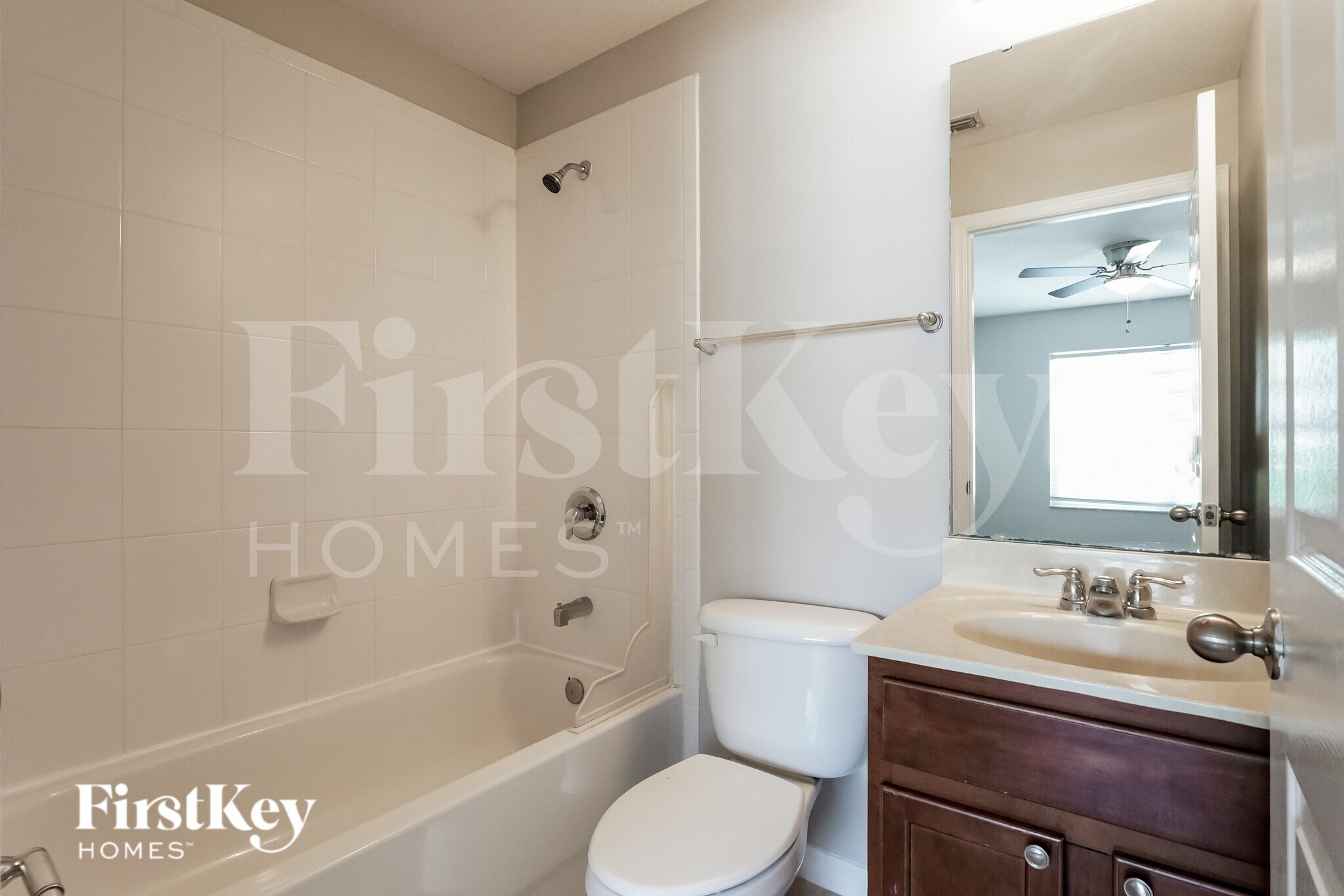 Building Photo - 3470 Heath Dr